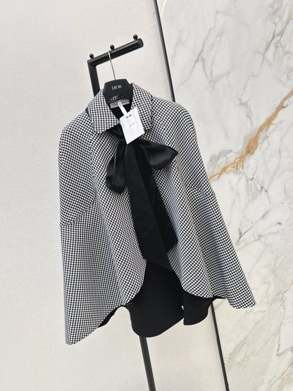 26ss Bow-tie cape