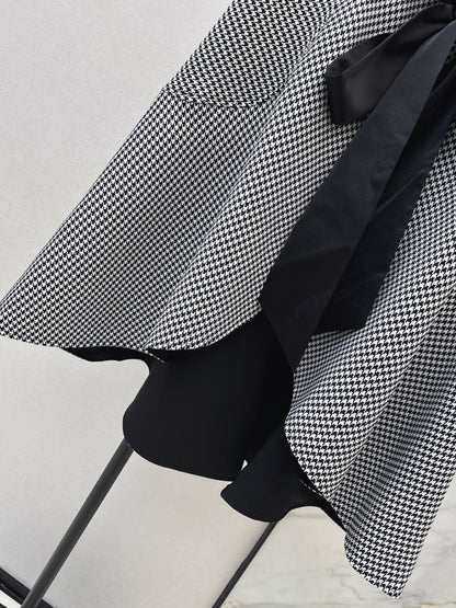 26ss Bow-tie cape
