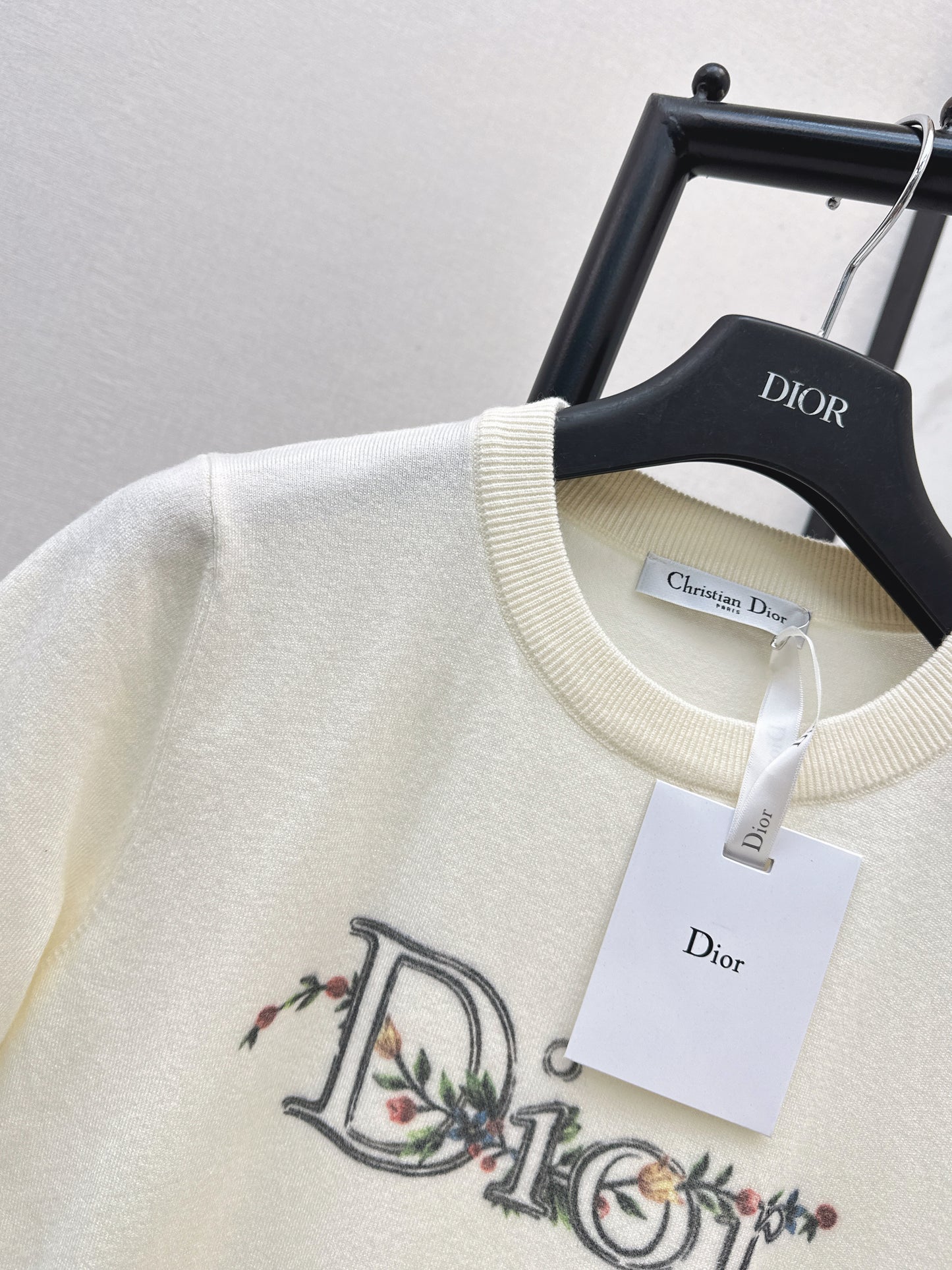 26ss Floral Embroidered Knit T-Shirt