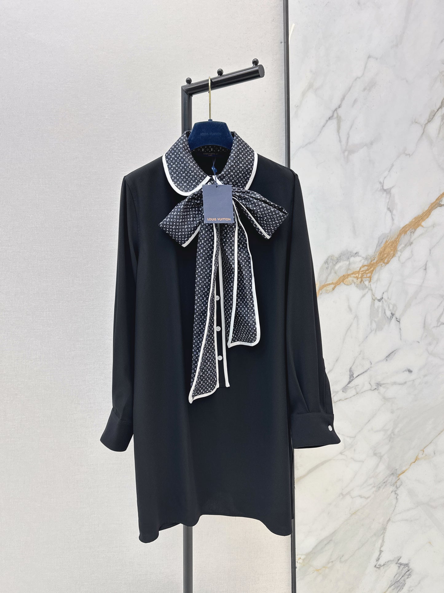 26ss Ribbon-embellished dress