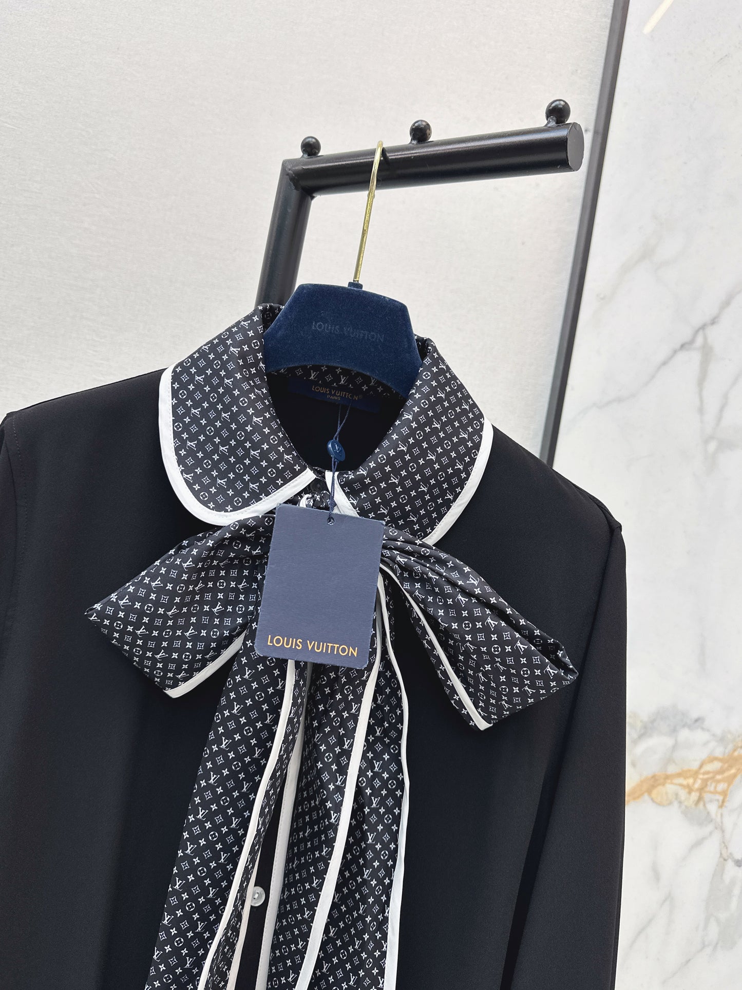 26ss Ribbon-embellished dress