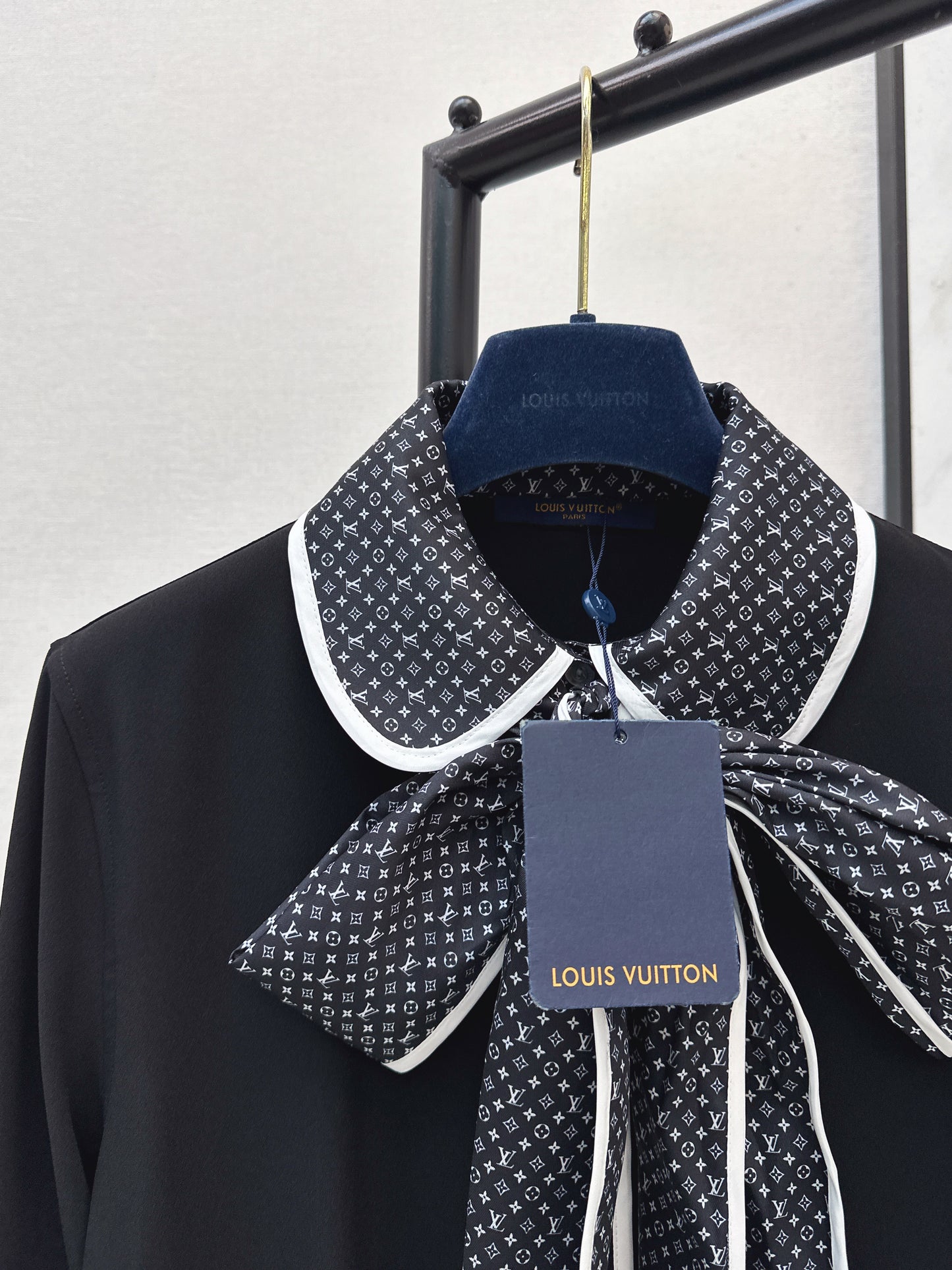 26ss Ribbon-embellished dress