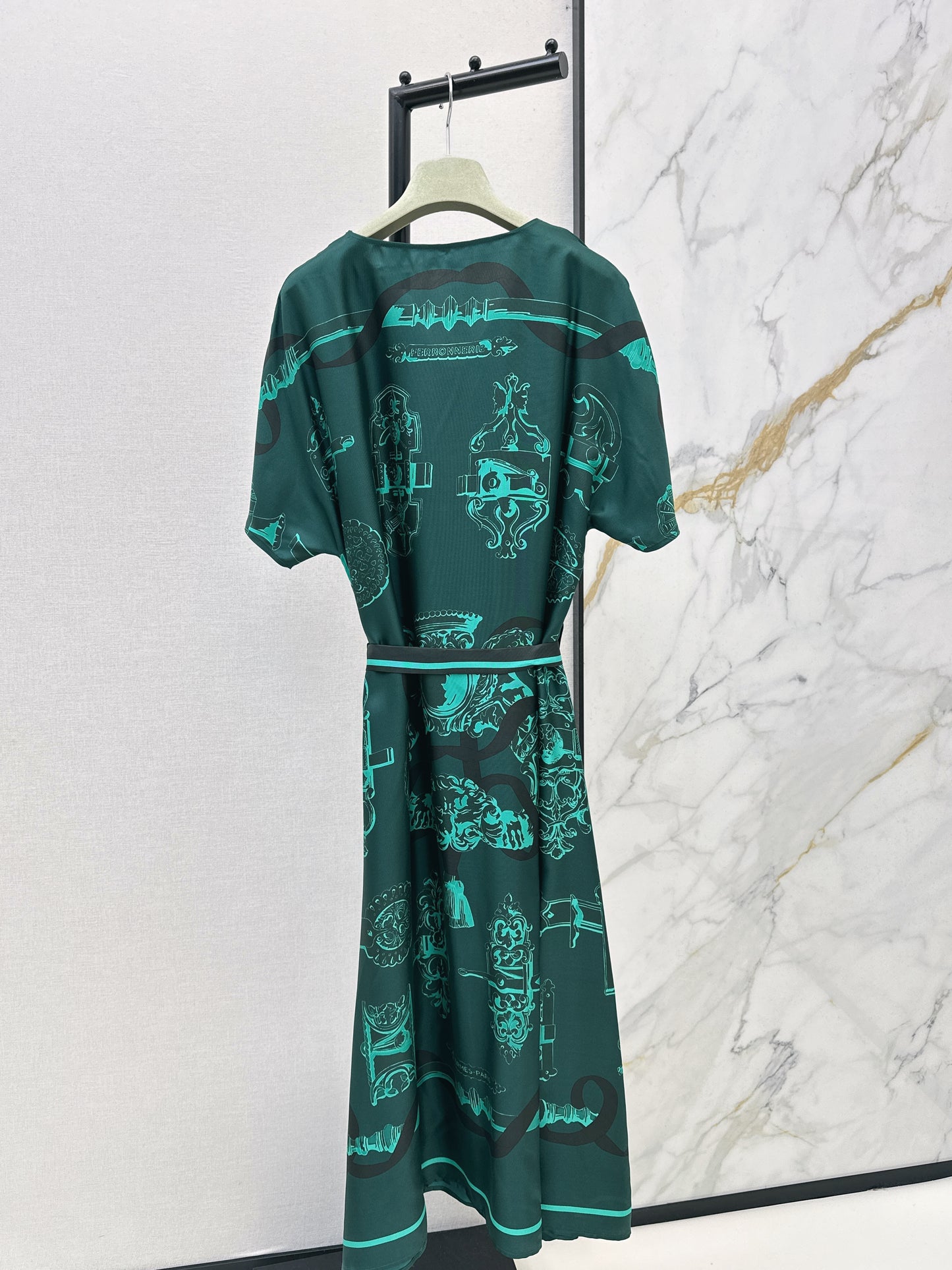 26ss Kaftan Slit Dress