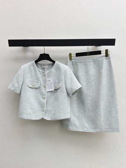 26ss Youthful-looking matching set