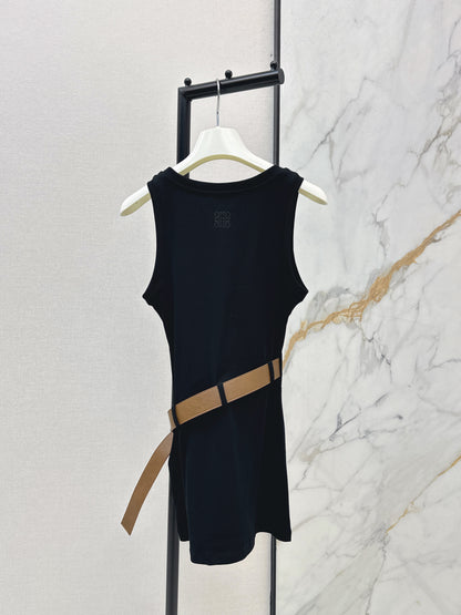26ss Belt-embellished vest
