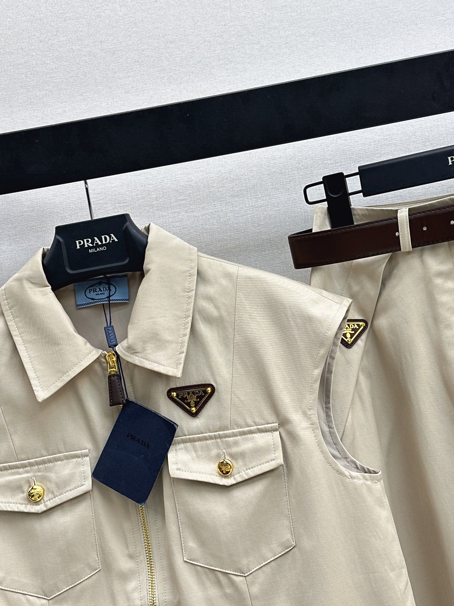 26ss Chic and Stylish Suit