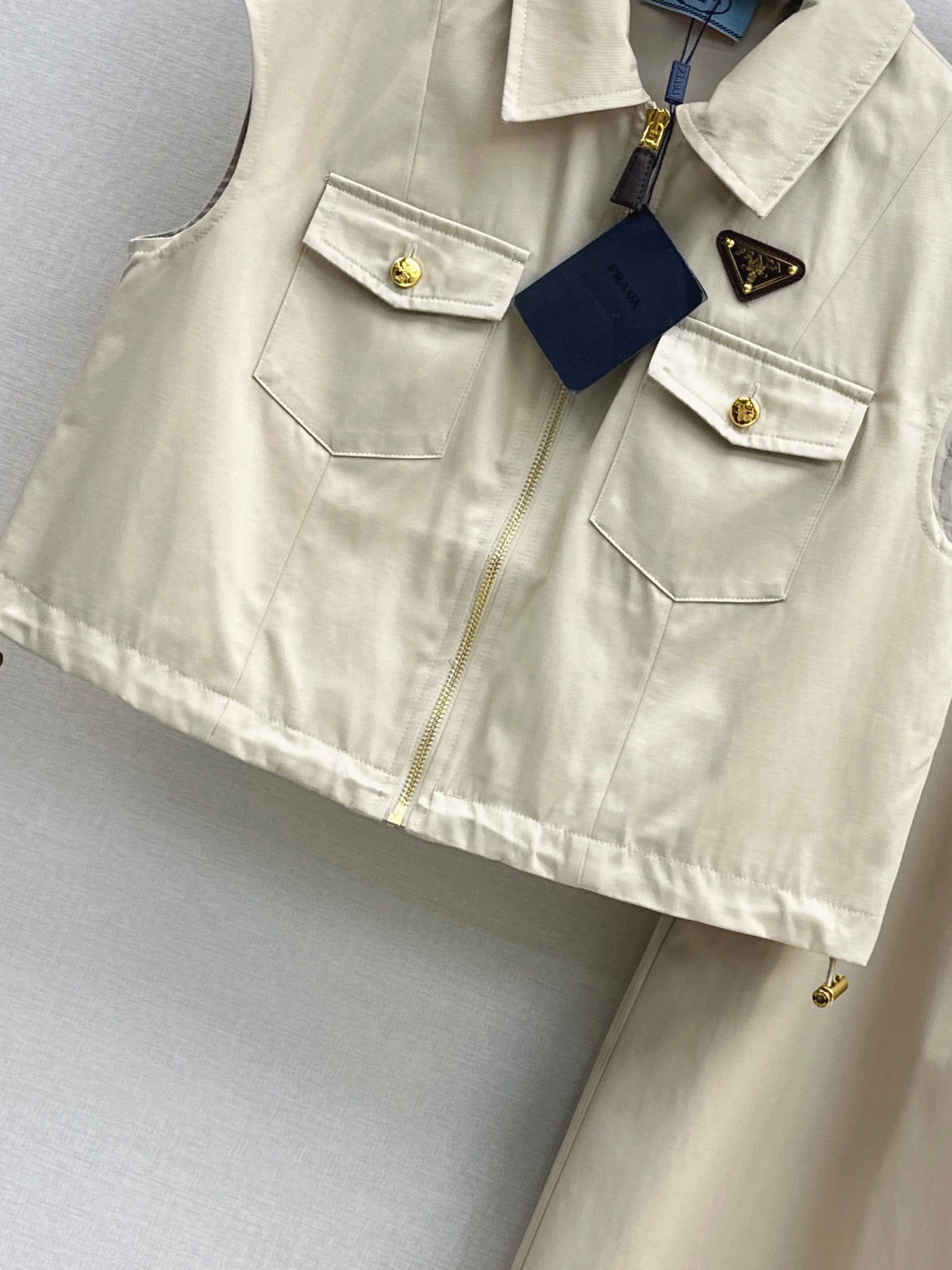 26ss Chic and Stylish Suit