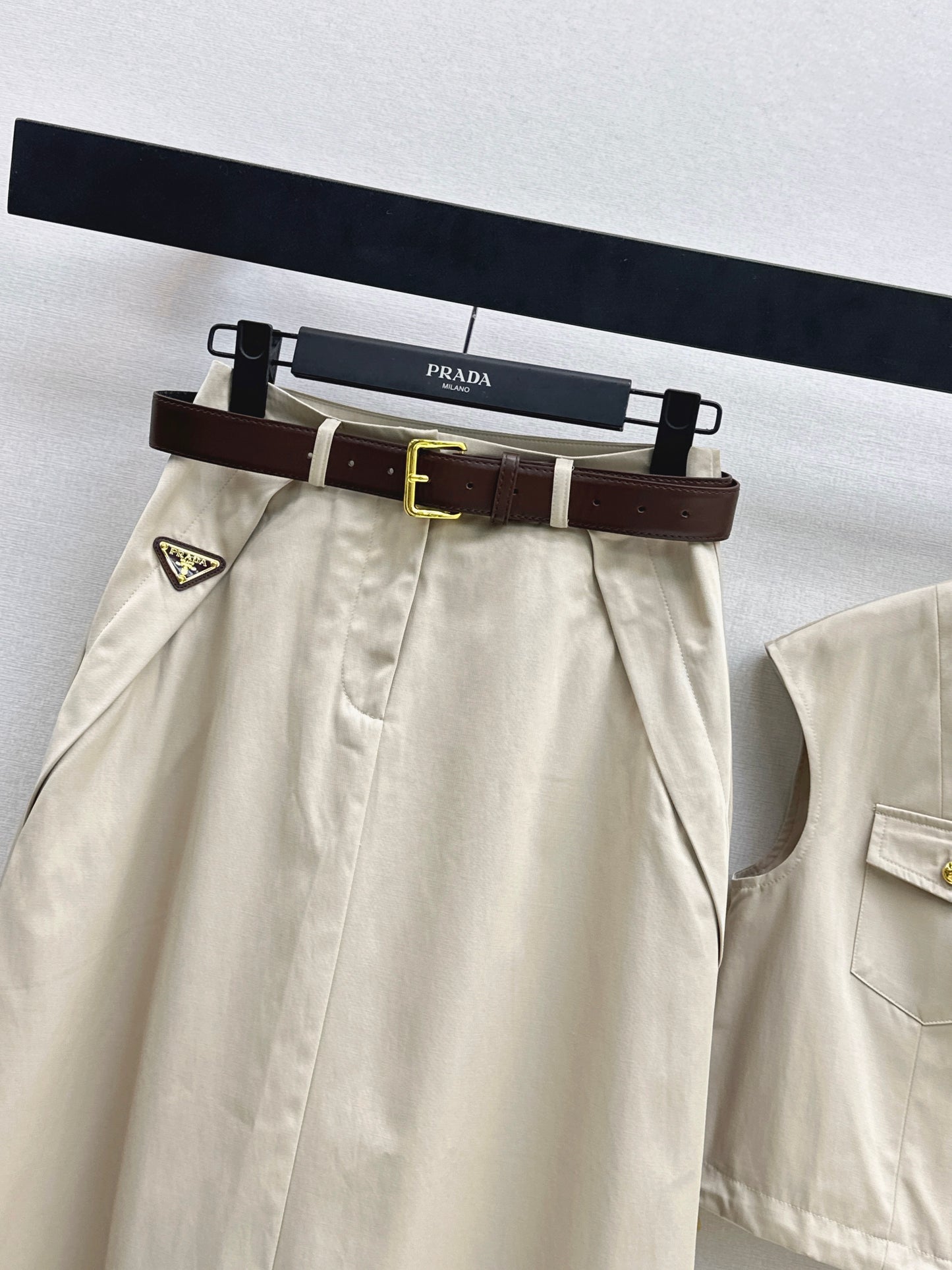 26ss Chic and Stylish Suit