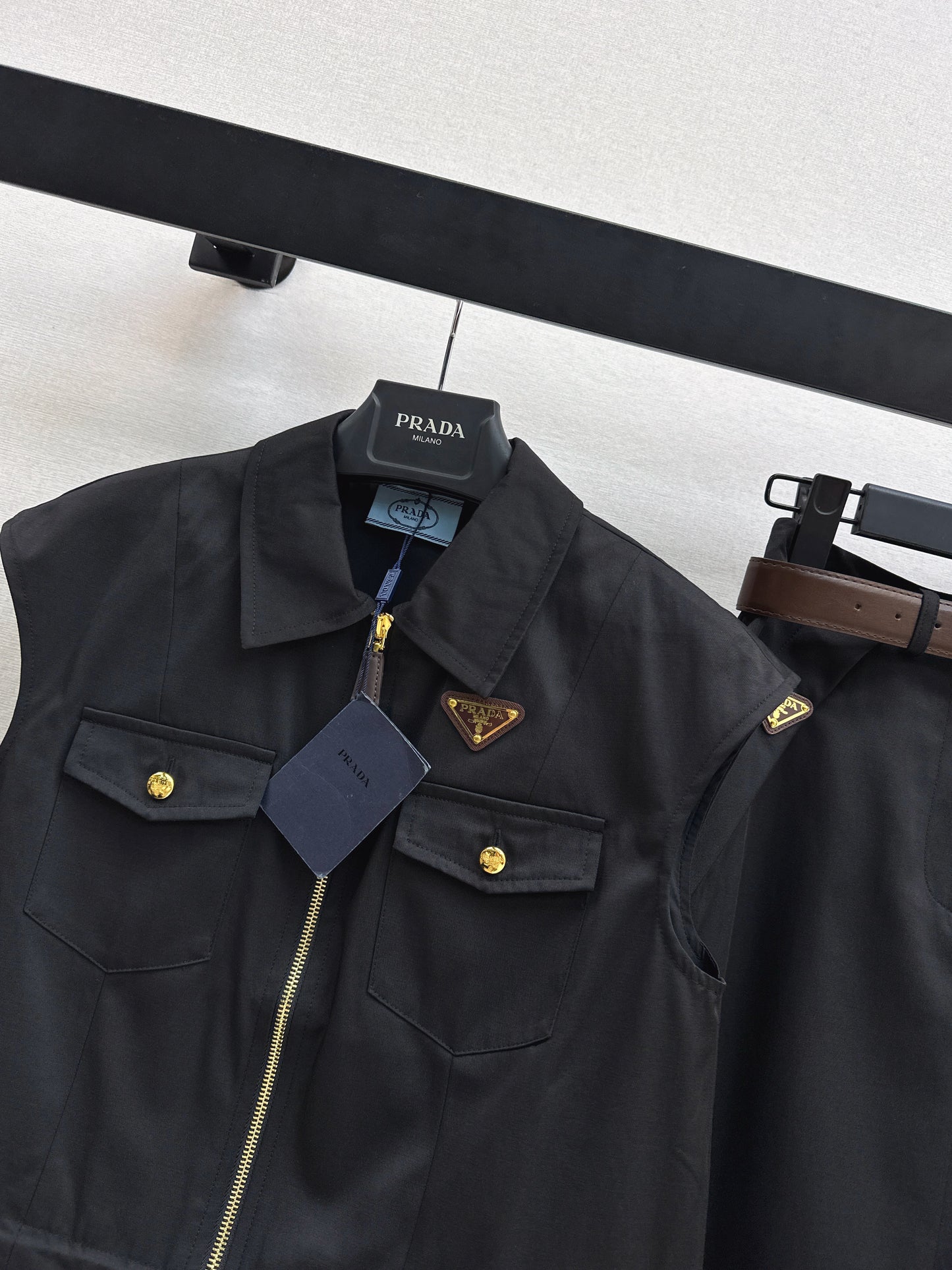 26ss Chic and Stylish Suit