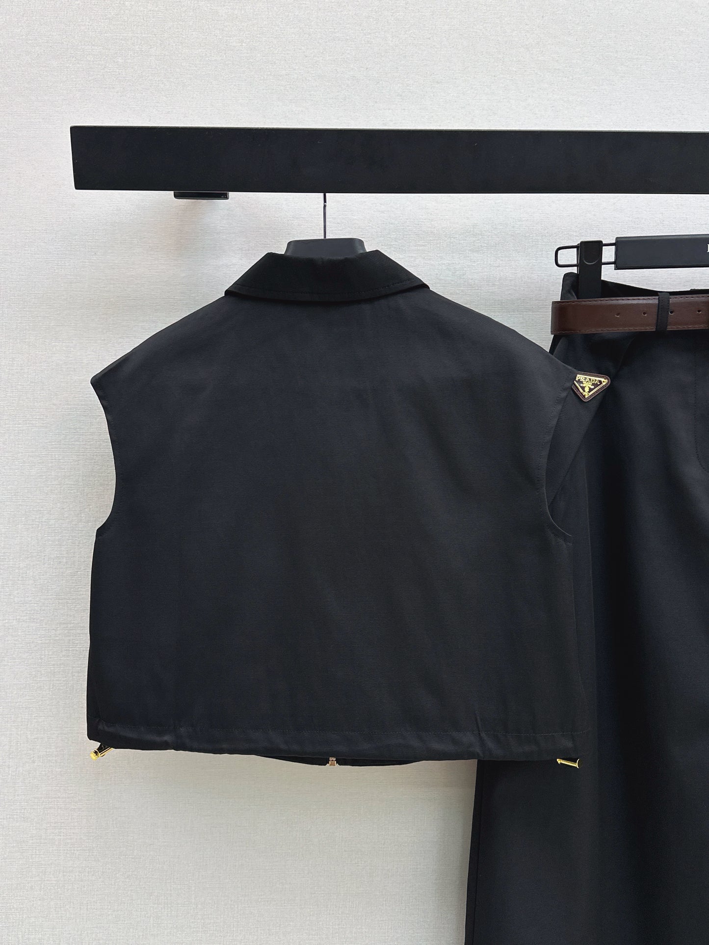 26ss Chic and Stylish Suit