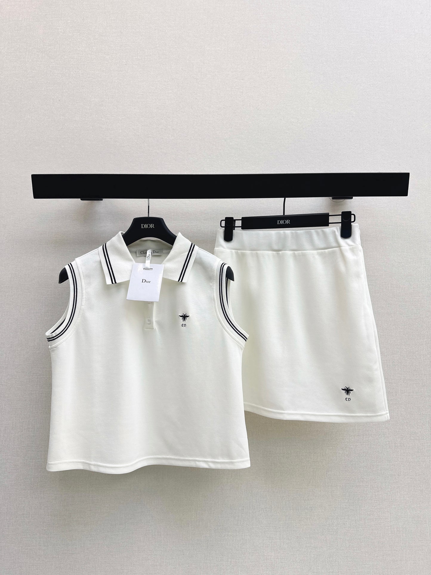 26ss Embroidered Casual Set