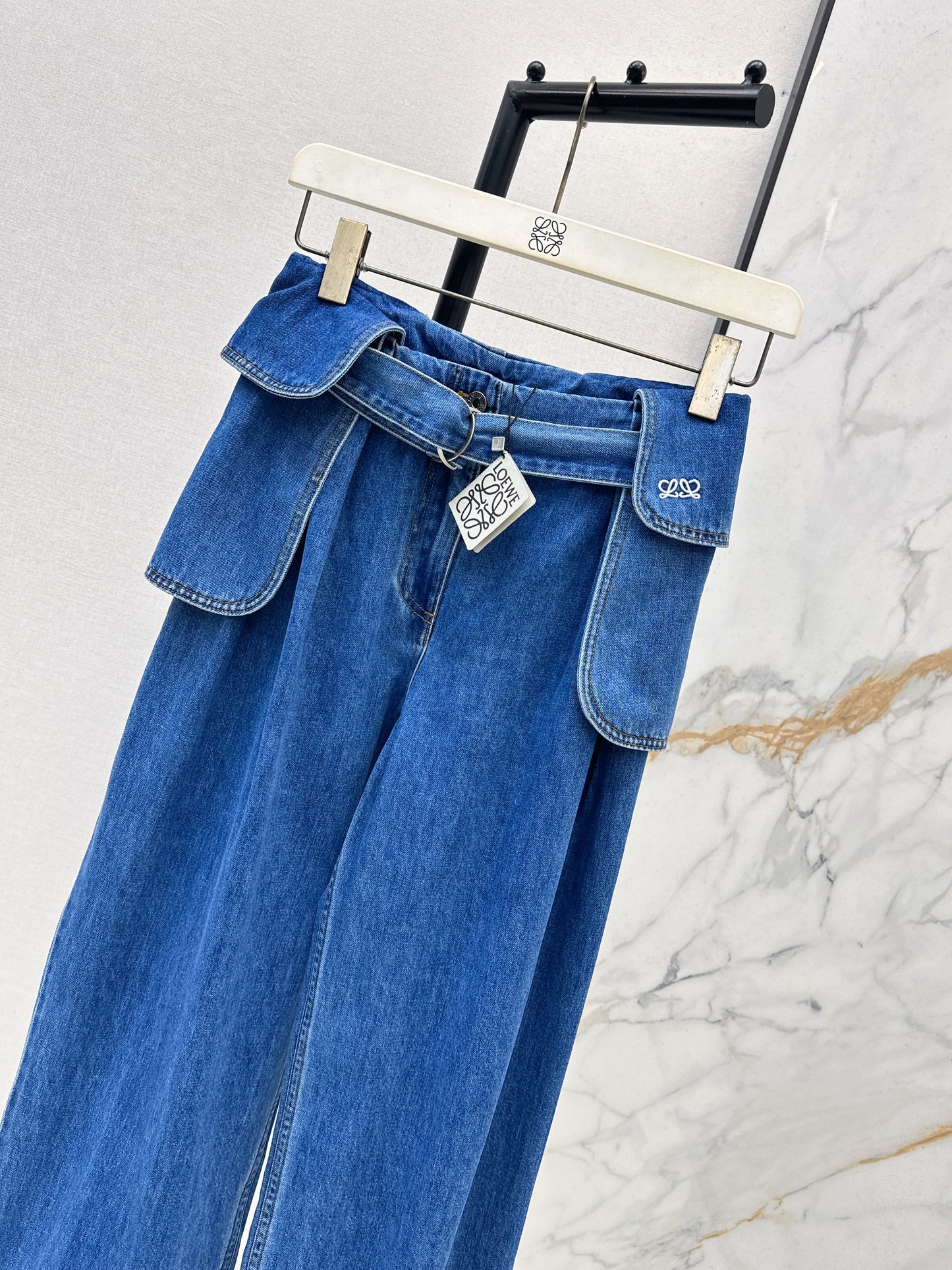 26ss Workwear-style tapered wide-leg jeans