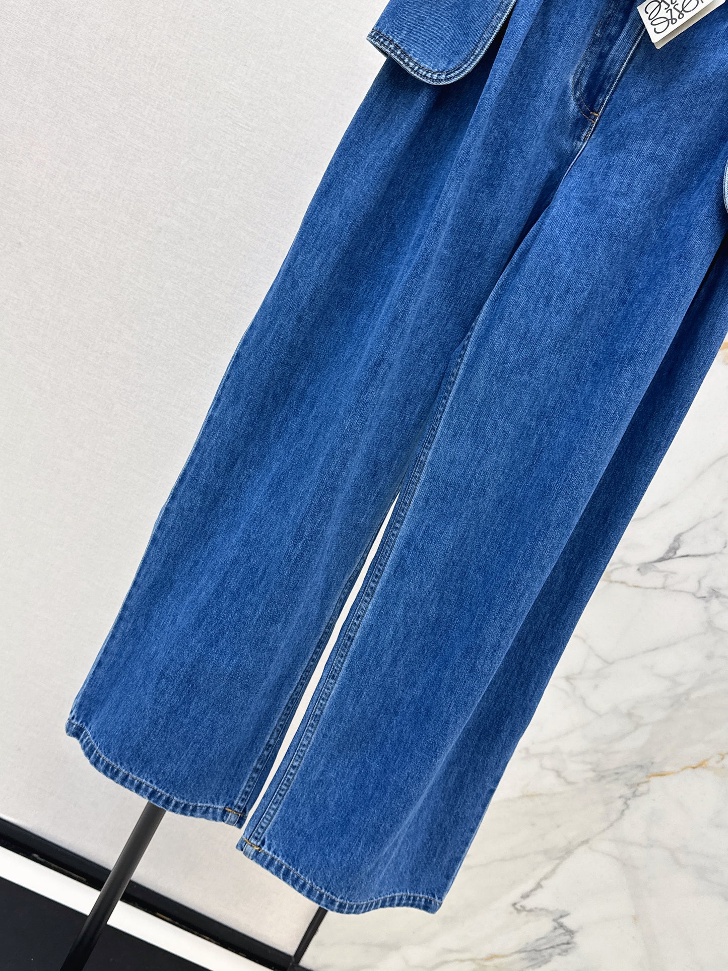 26ss Workwear-style tapered wide-leg jeans