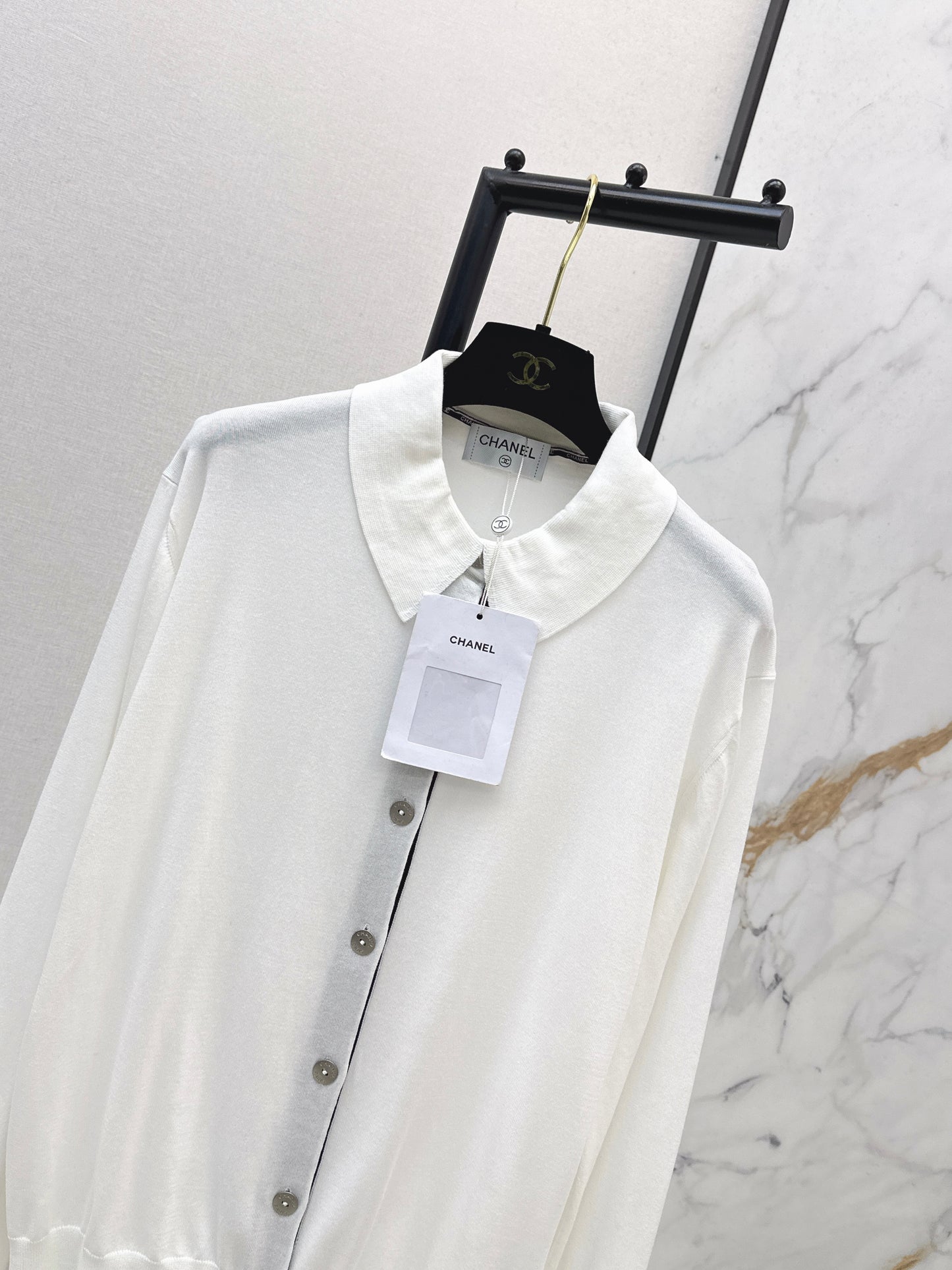 26ss Collared cardigan with placket design