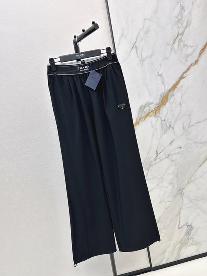 26ss Slim-fit, slightly flared trousers