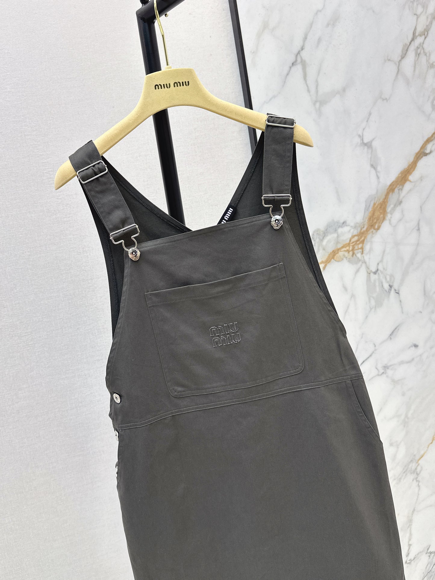 26ss Youthful overalls dress