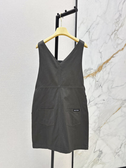 26ss Youthful overalls dress