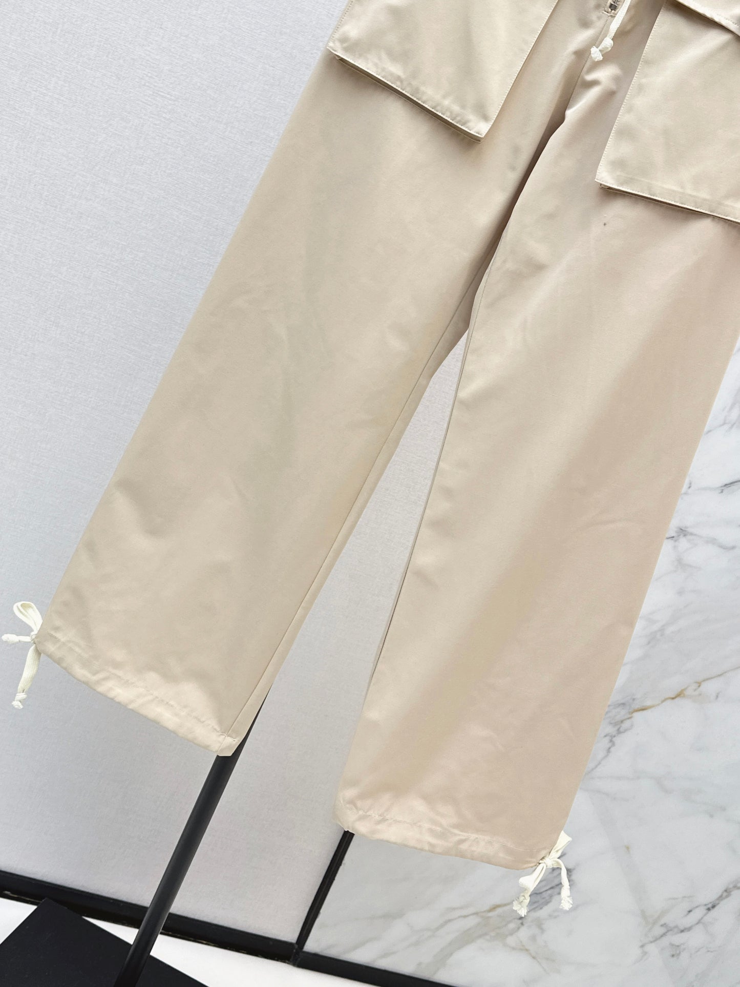 26ss Wide-leg trousers with double pockets