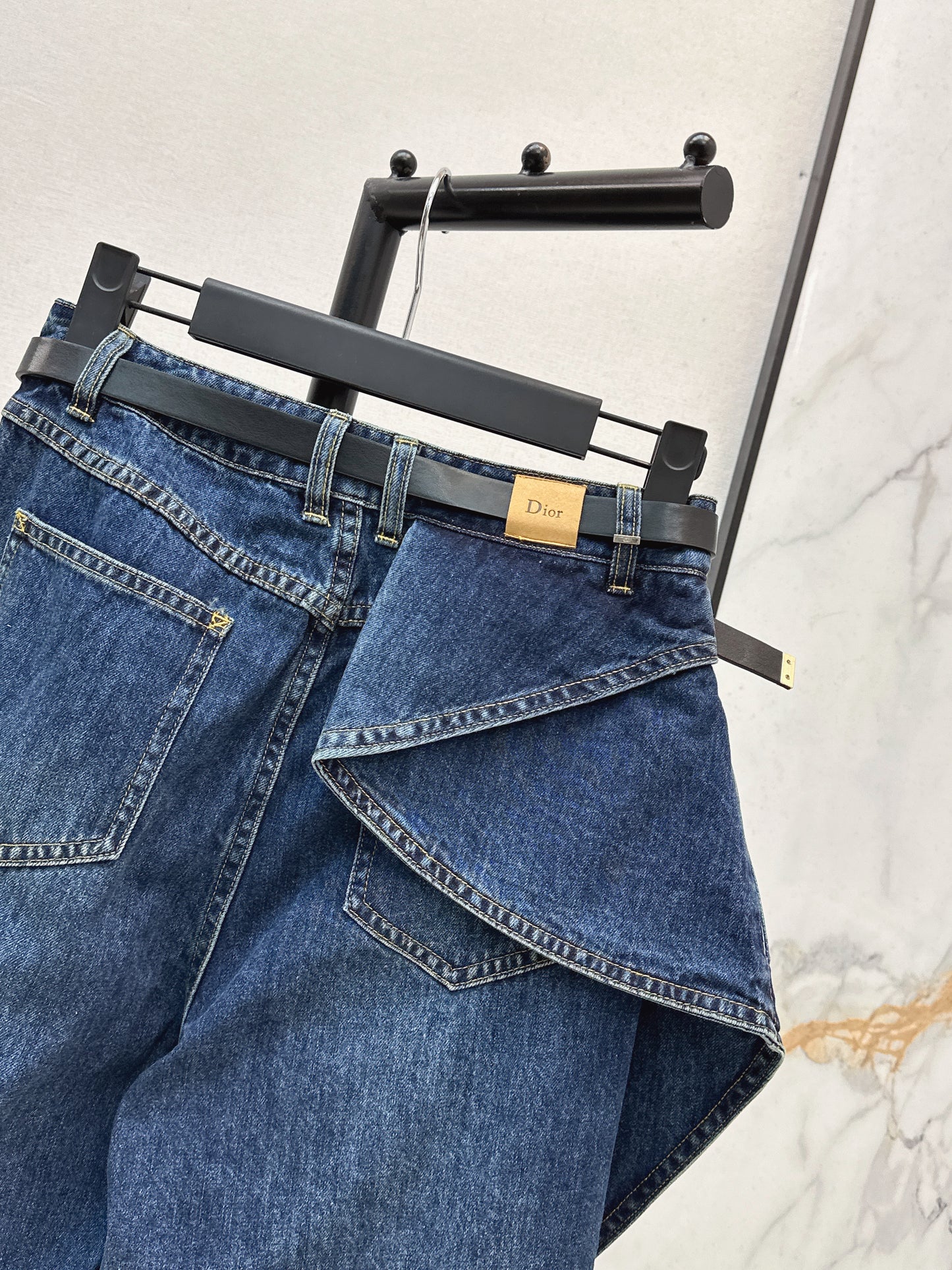 26ss Belted Jeans