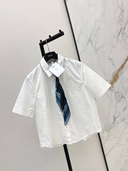26ss White shirt adorned with a silk scarf