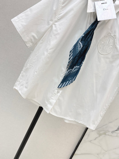 26ss White shirt adorned with a silk scarf