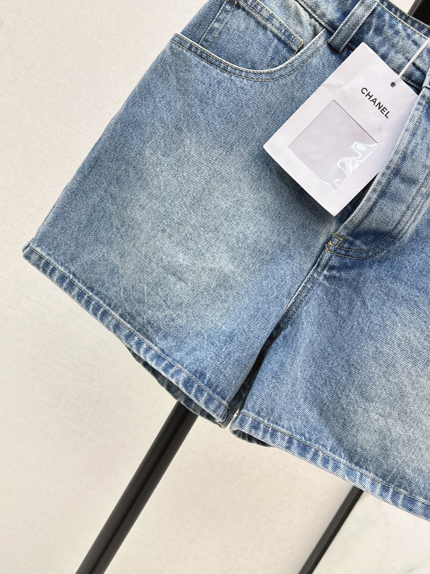 26ss Pocket-decorated shorts
