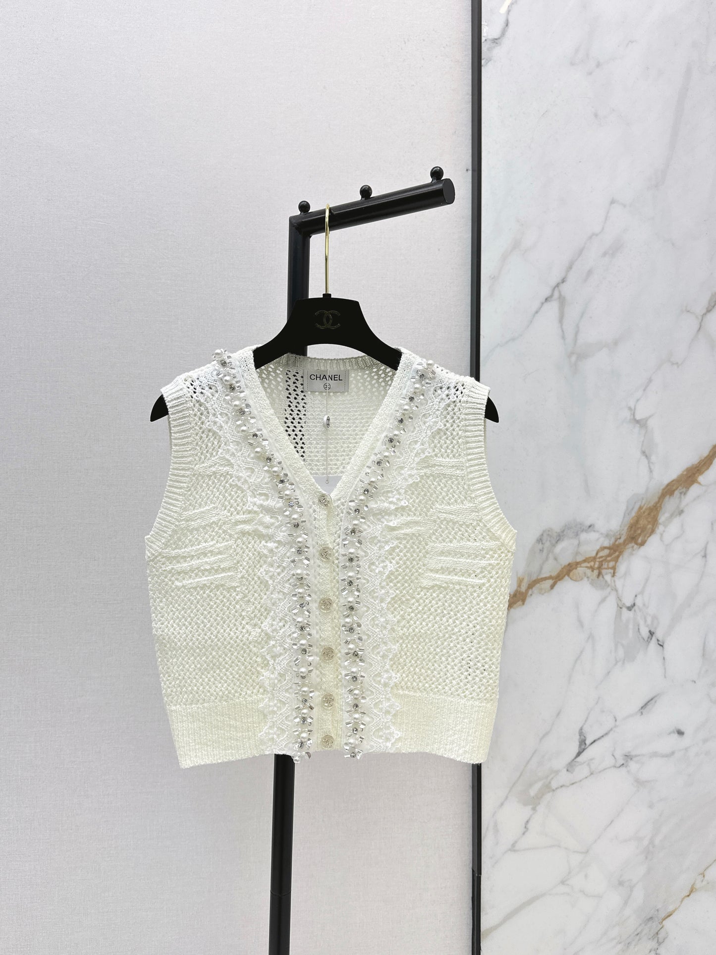 26ss Rhinestone-studded V-neck knit vest