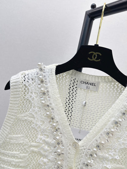 26ss Rhinestone-studded V-neck knit vest