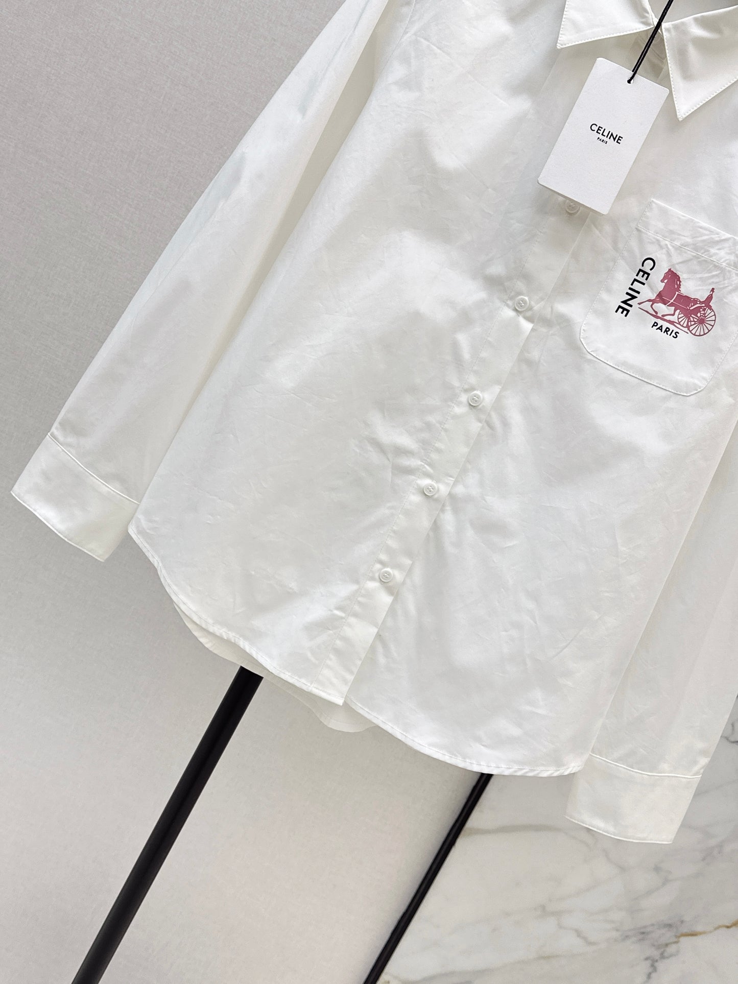 26ss Horse-drawn carriage embroidered shirt