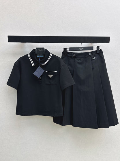 26ss Youthful polo shirt + pleated skirt