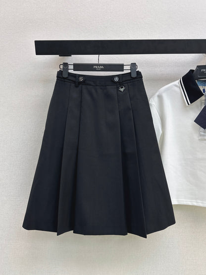 26ss Youthful polo shirt + pleated skirt