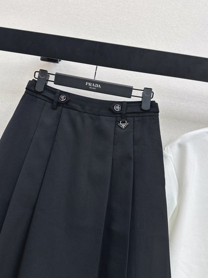 26ss Youthful polo shirt + pleated skirt