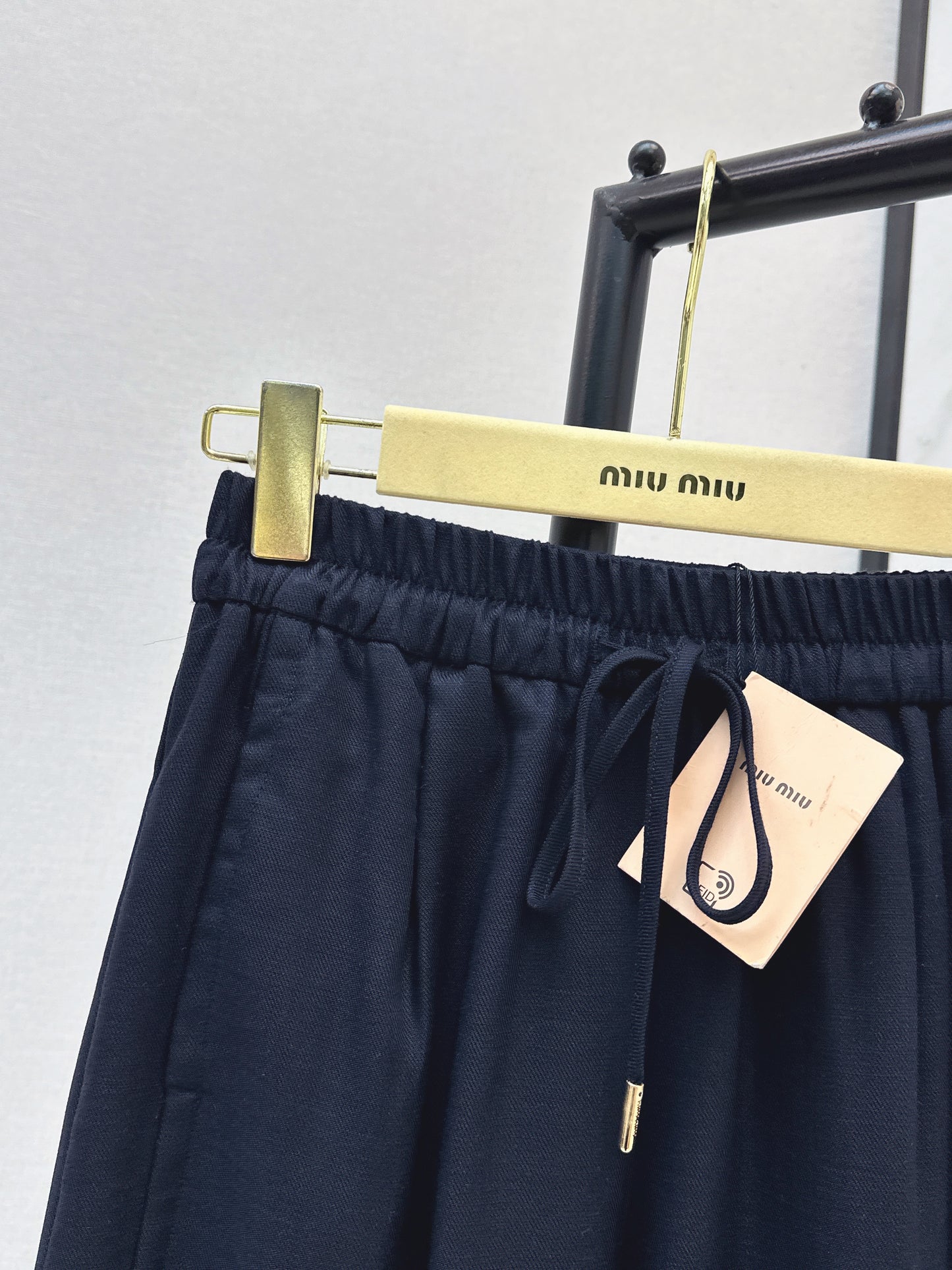 26ss Wide-leg trousers
