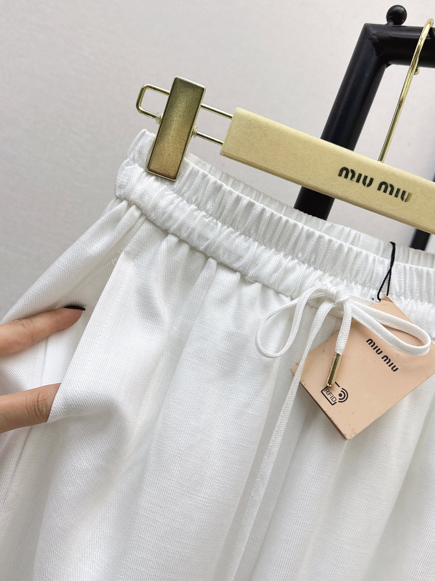 26ss Wide-leg trousers