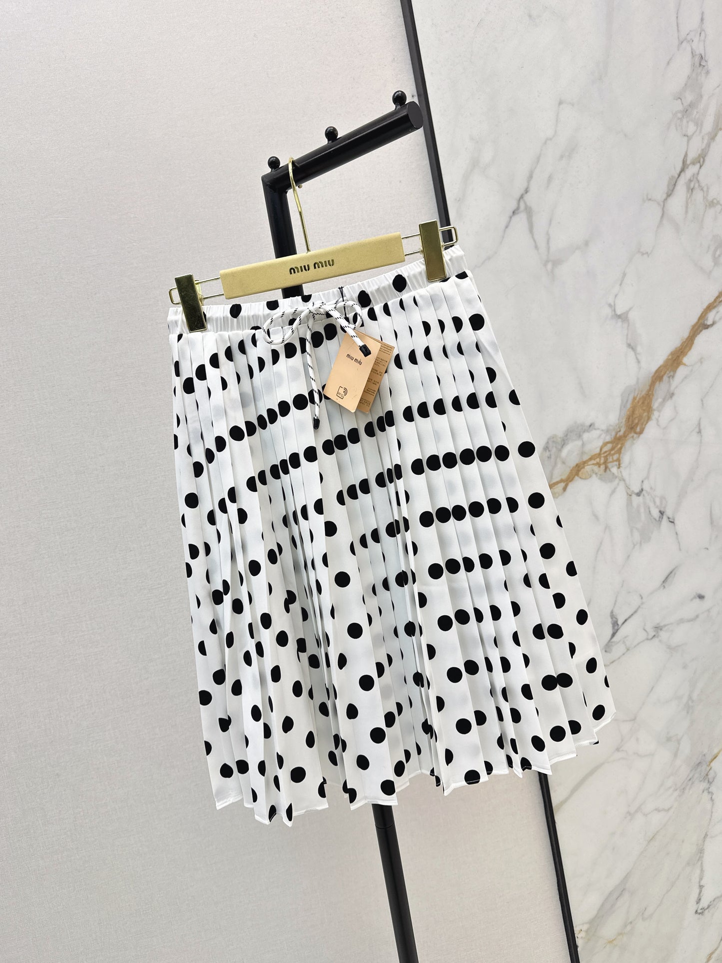 26ss Polka dot pleated midi skirt