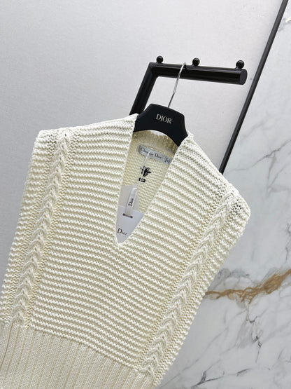 26ss Deep V-neck Knitted Vest