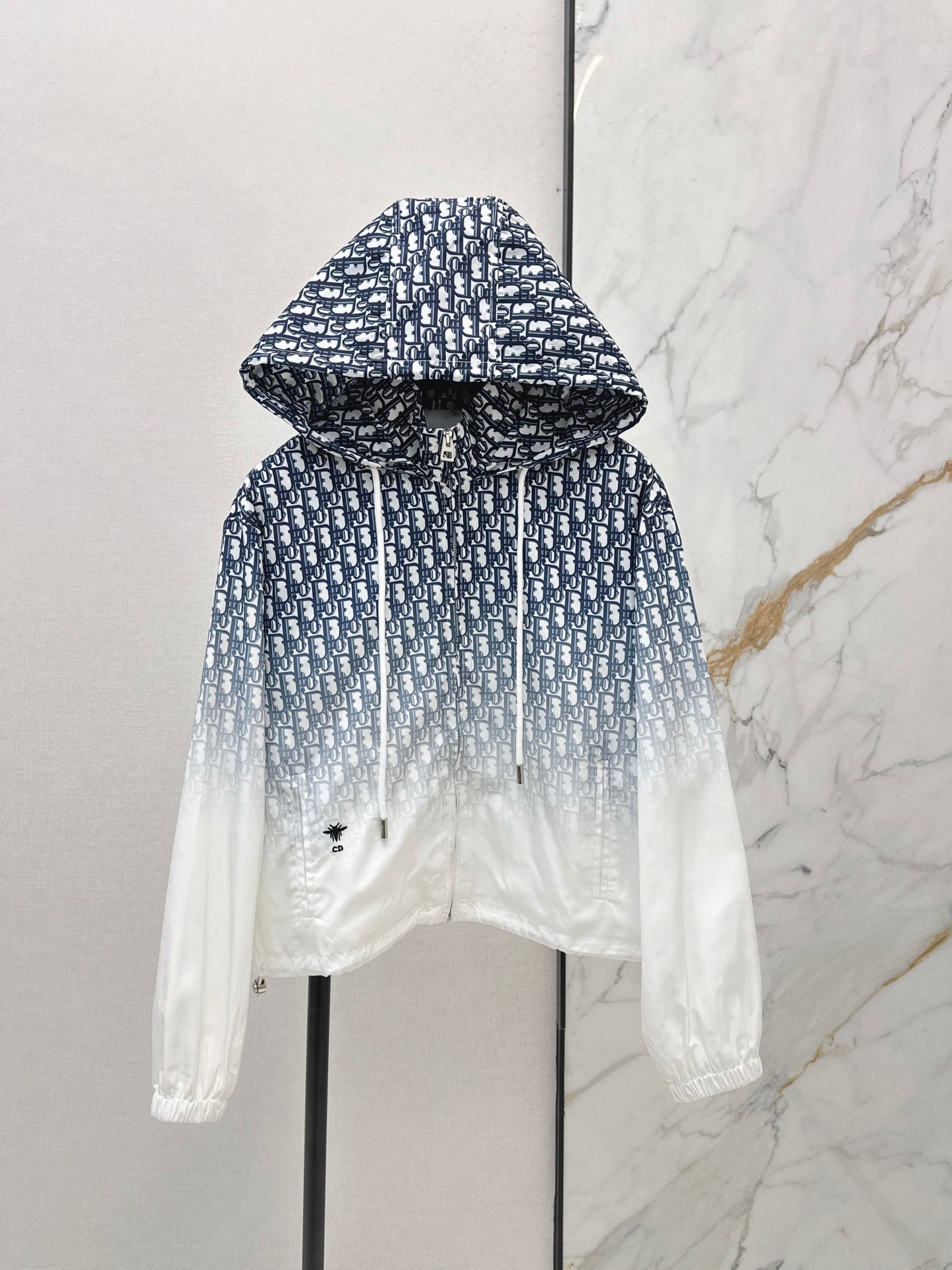 26ss Gradient logo hooded jacket
