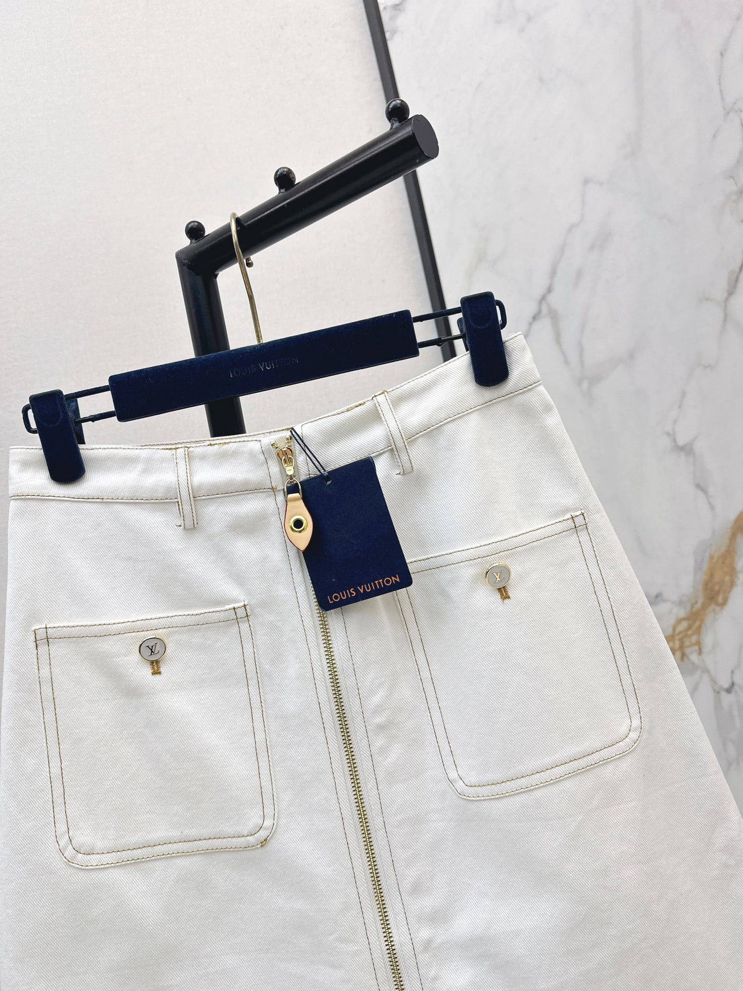 26ss Color-blocked minimalist midi skirt