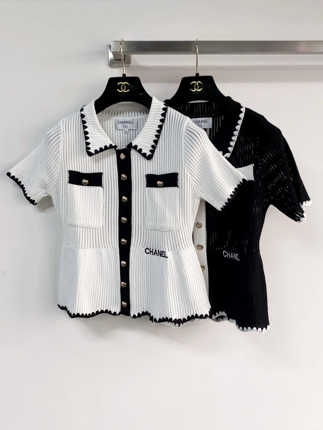 26ss Knitted Short-Sleeve Cardigan