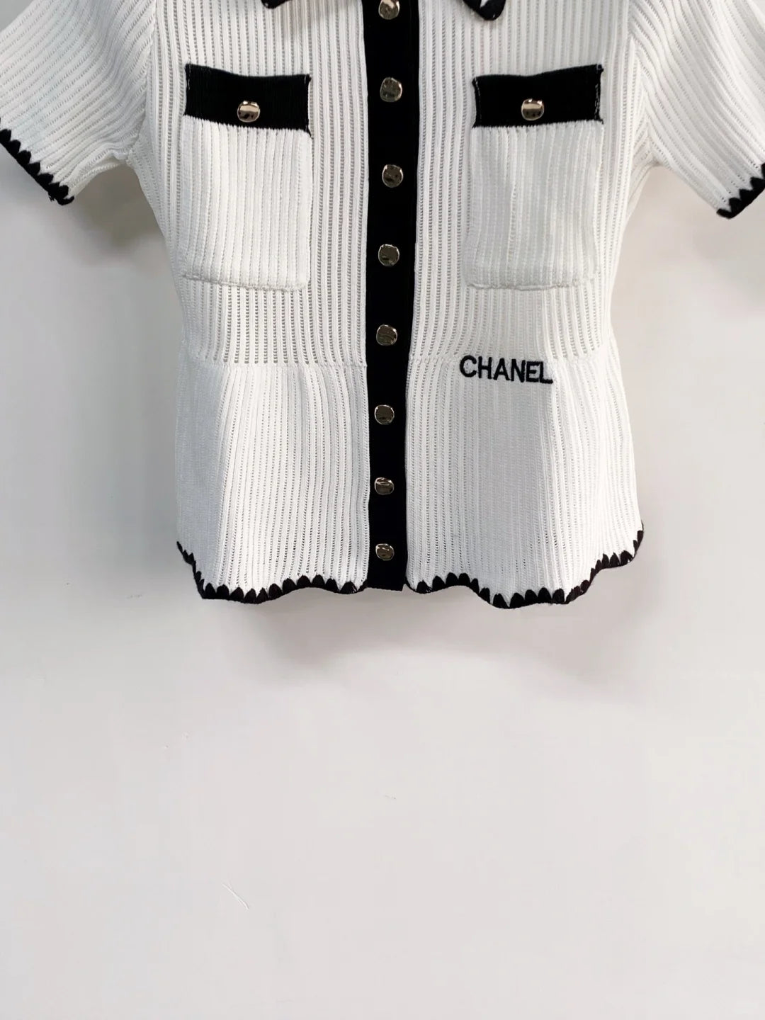26ss Knitted Short-Sleeve Cardigan