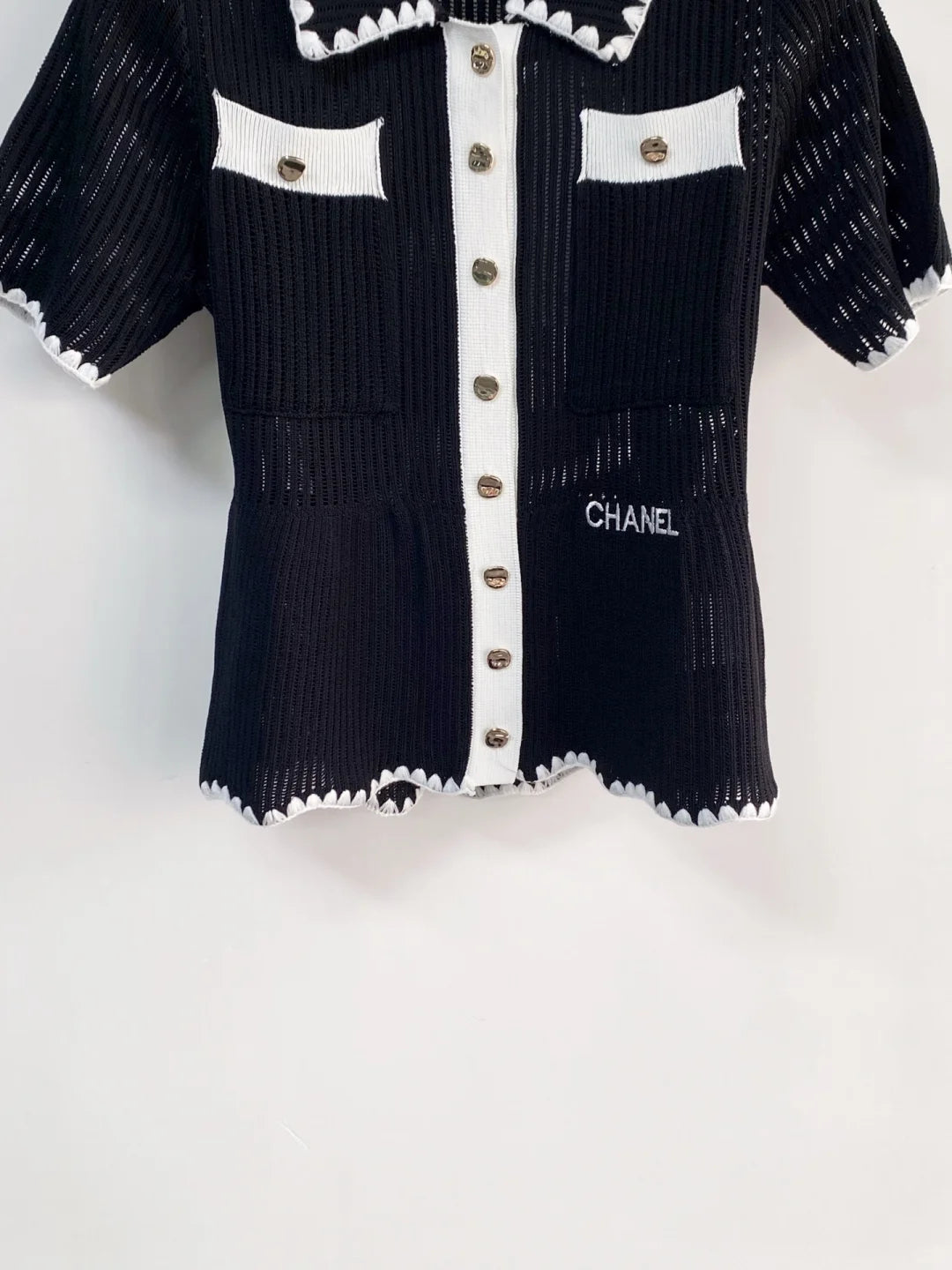 26ss Knitted Short-Sleeve Cardigan