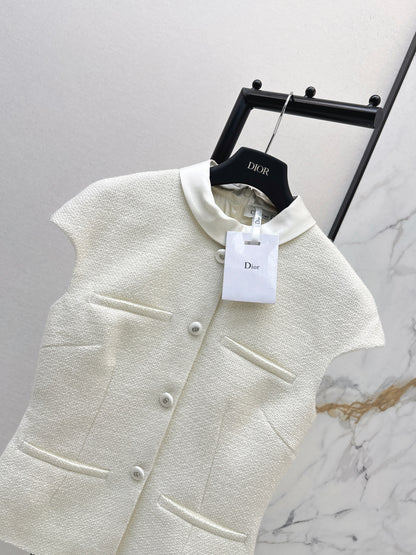 26ss Stand-up collar, fitted waist knitted top