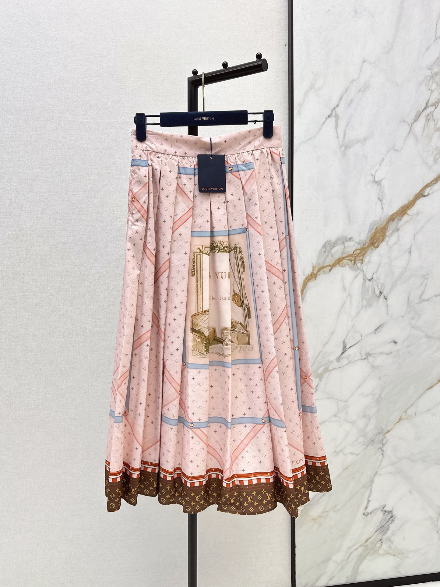 26ss Printed Sheer Shirt/Pleated Skirt