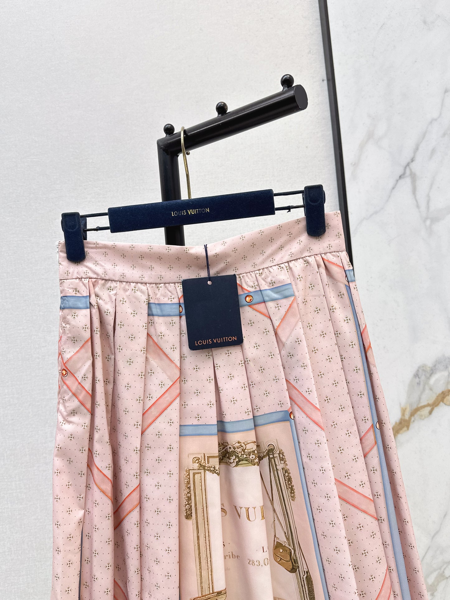 26ss Printed Sheer Shirt/Pleated Skirt
