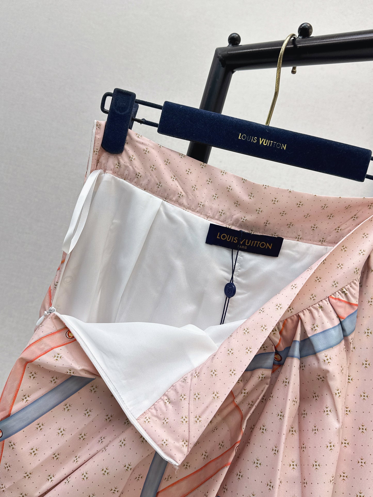 26ss Printed Sheer Shirt/Pleated Skirt