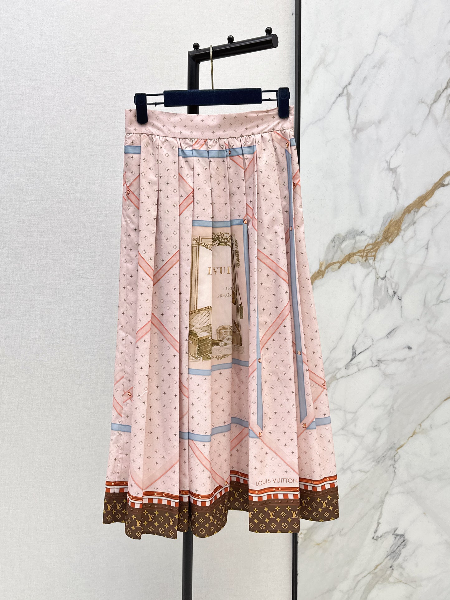 26ss Printed Sheer Shirt/Pleated Skirt