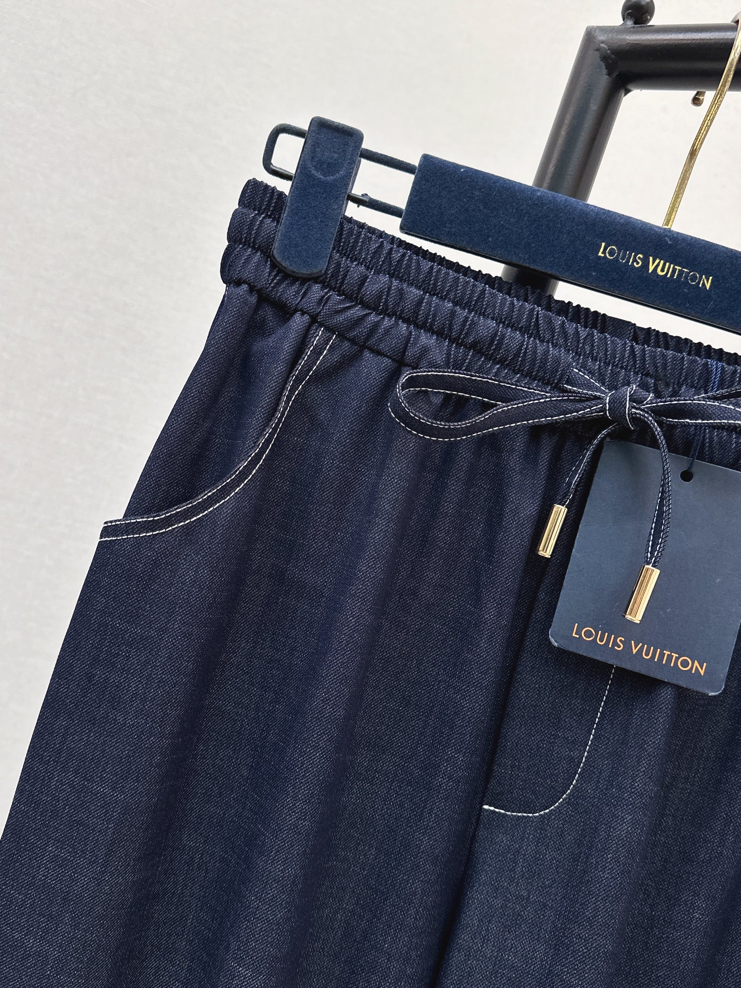 26ss Wide-leg, lightweight denim trousers
