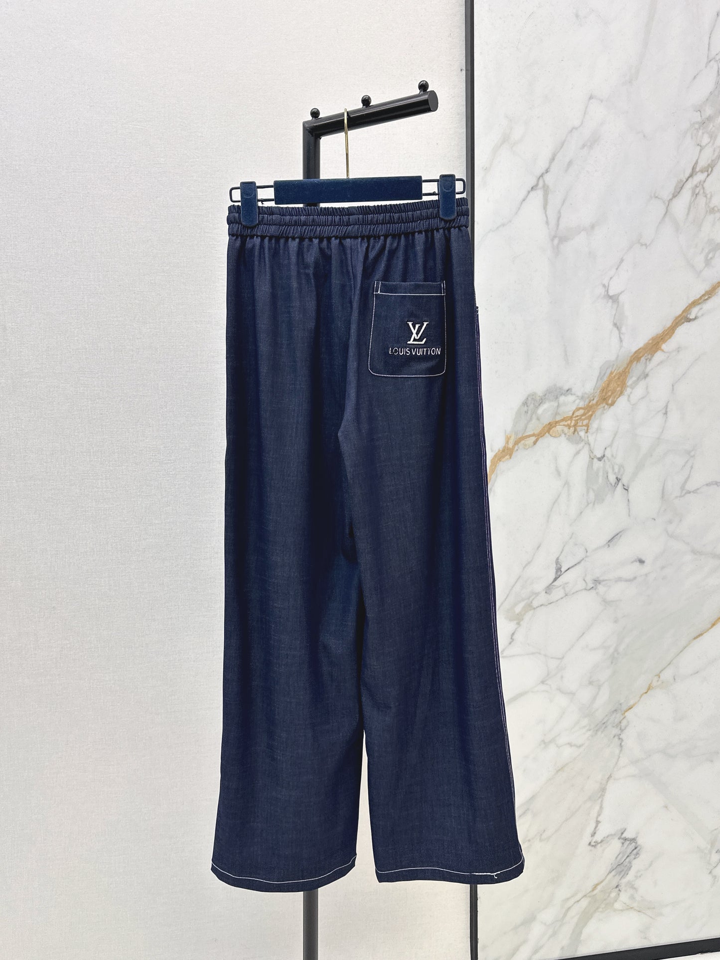 26ss Wide-leg, lightweight denim trousers