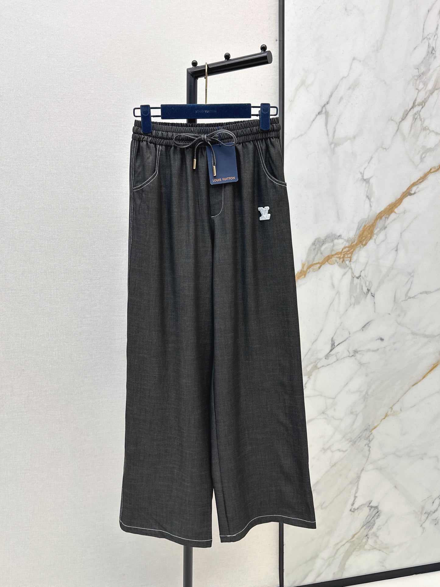 26ss Wide-leg, lightweight denim trousers