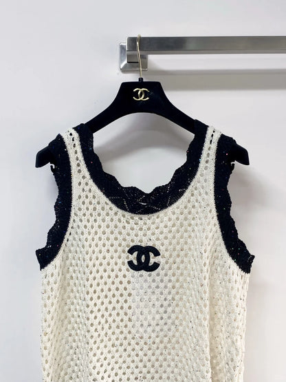 26ss Hollow-out logo lace vest